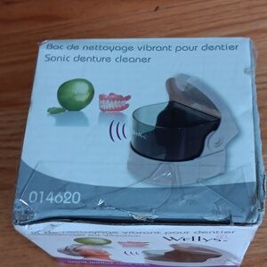 Sonic Denture Cleaner